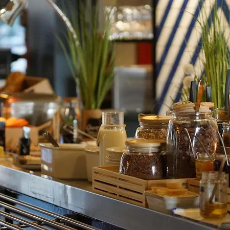 Ibis Cadarache Hotel 3*