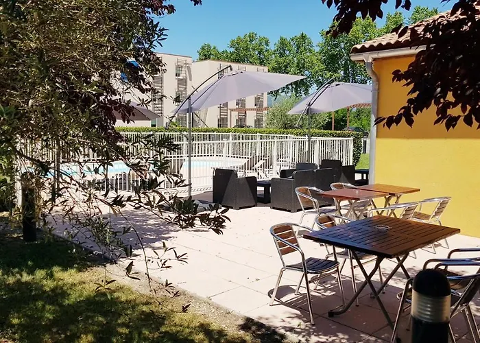 Ibis Cadarache Hotel 3*