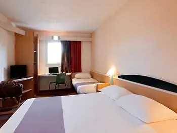 Ibis Cadarache مانوسك