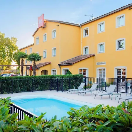 Ibis Cadarache 3* مانوسك