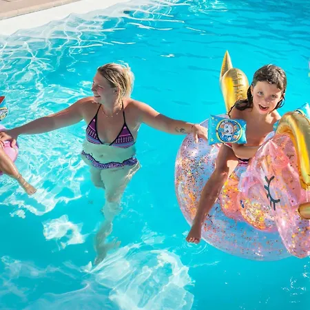 Ibis Cadarache فندق مانوسك