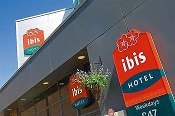 Ibis Cadarache فندق 3*