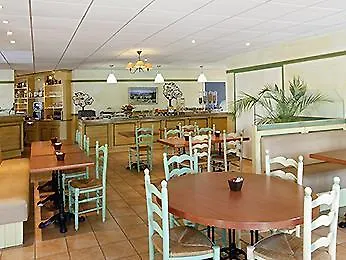Ibis Cadarache فندق 3*